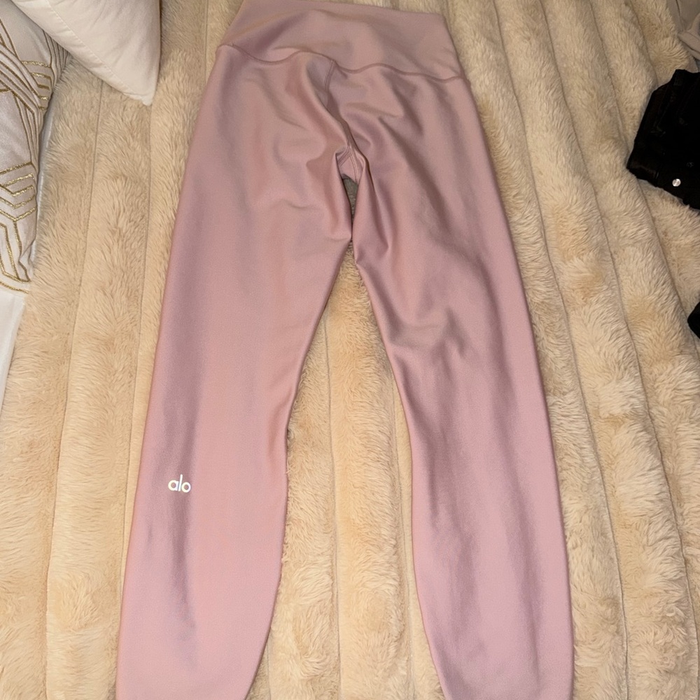 ALO Yoga Light Pink Leggings